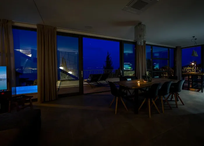 Villa Extravagant Istria Orska Prestige 5 Bedrooms Jacuzzi *