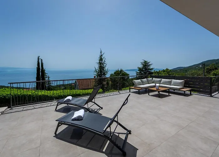 Villa Extravagant Istria Orska Prestige 5 Bedrooms Jacuzzi Ičići