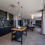 וילה Extravagant Istria Orska Prestige 5 Bedrooms Jacuzzi