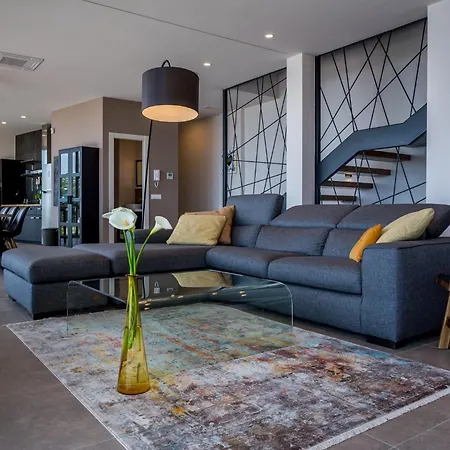 Extravagant Istria Orska Prestige 5 Bedrooms Jacuzzi And Sauna Opatija 빌라 *