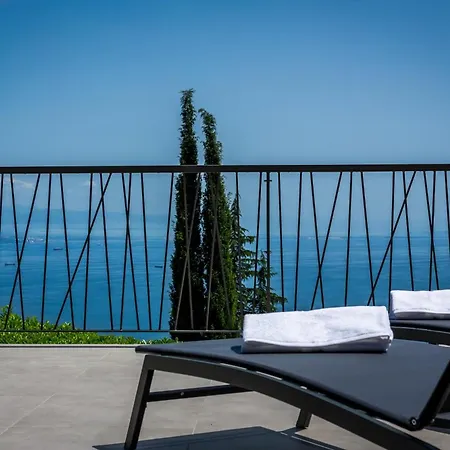 Villa Extravagant Istria Orska Prestige 5 Bedrooms Jacuzzi Ičići