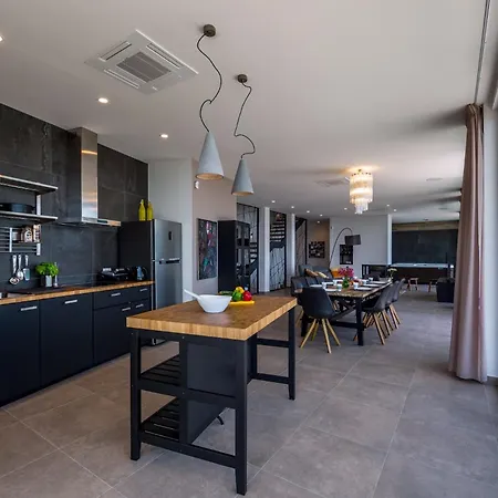 빌라 Extravagant Istria Orska Prestige 5 Bedrooms Jacuzzi And Sauna Opatija